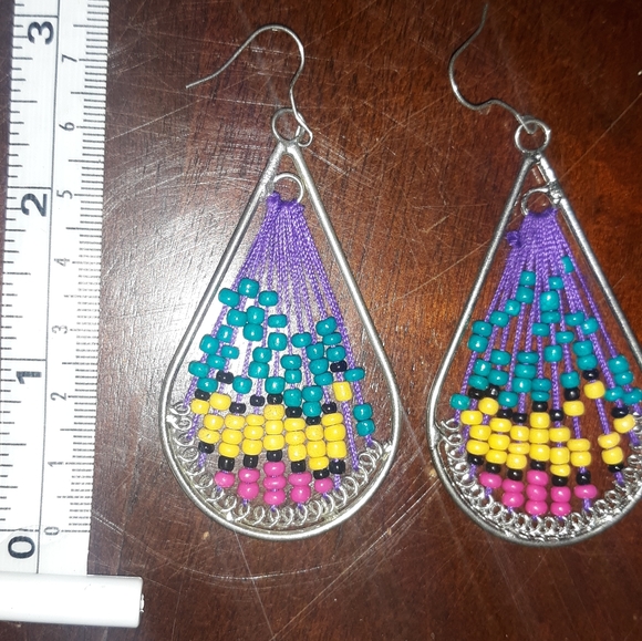 4for10$ women's Boho dangly threaded bead earrings - Picture 3 of 3